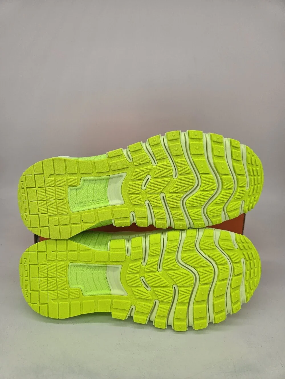 Nike women free